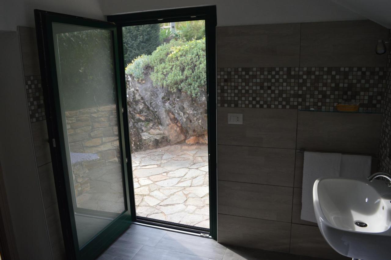 L'Uovo E La Faina Bed & Breakfast Busca Dış mekan fotoğraf