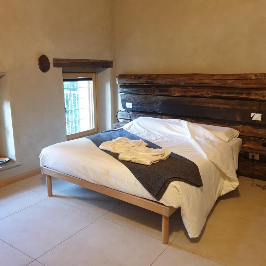 L'Uovo E La Faina Bed & Breakfast Busca Dış mekan fotoğraf